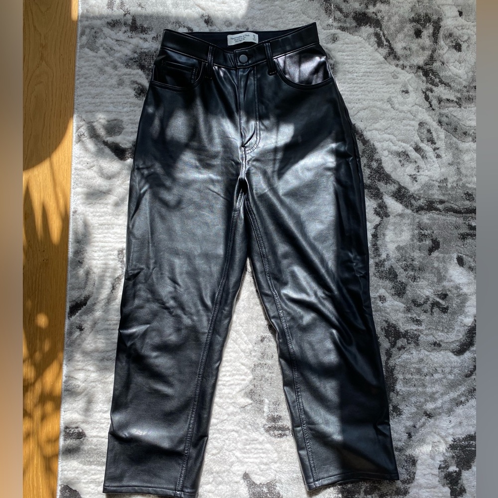 Abercrombie vegan leather ankle straight high rise